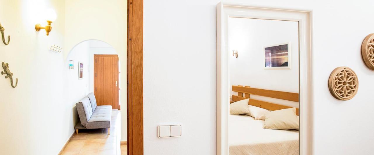 Apartamentos Molina 9-10-11 Ес Кало Екстериор снимка
