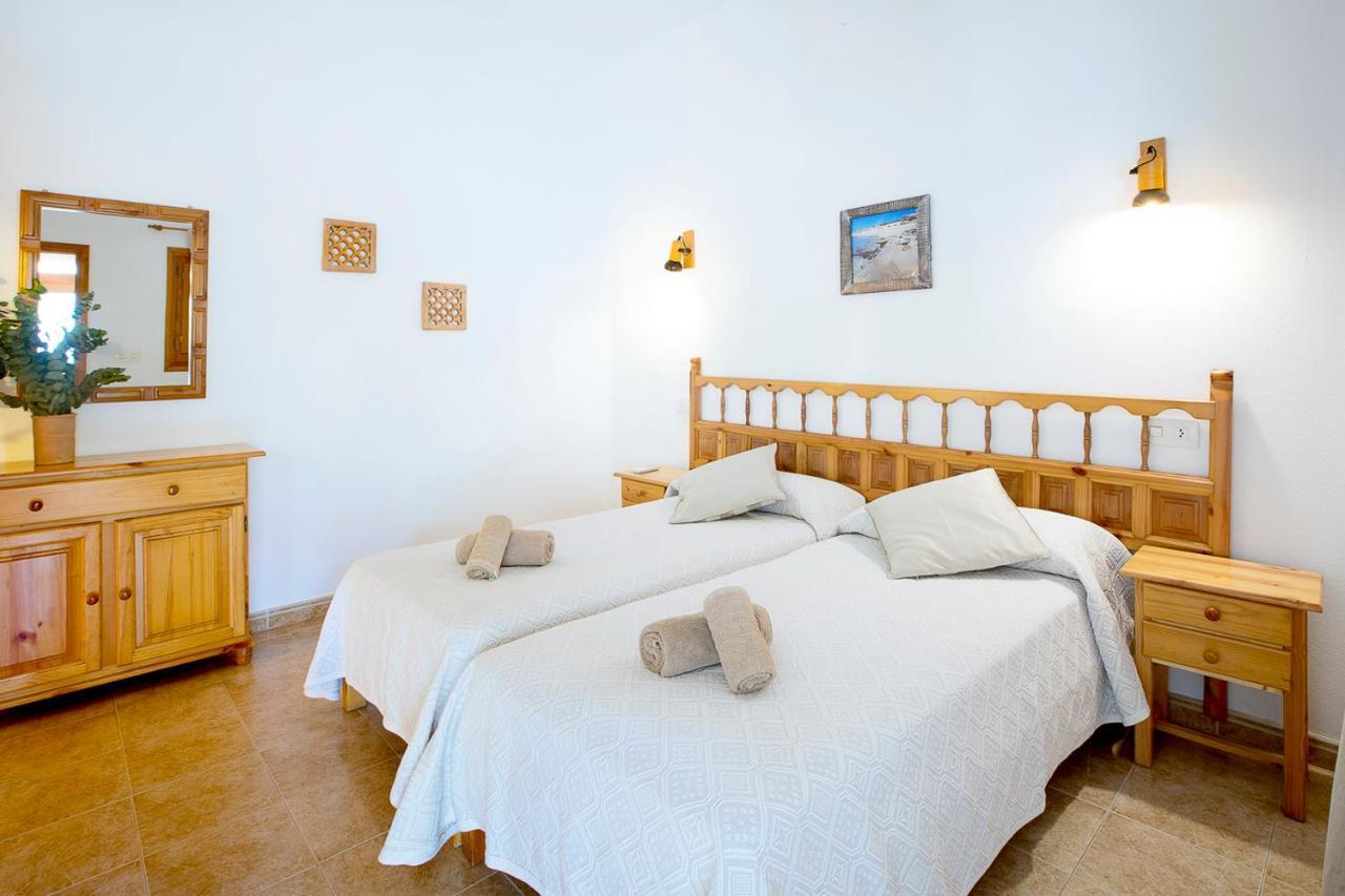 Apartamentos Molina 9-10-11 Ес Кало Екстериор снимка